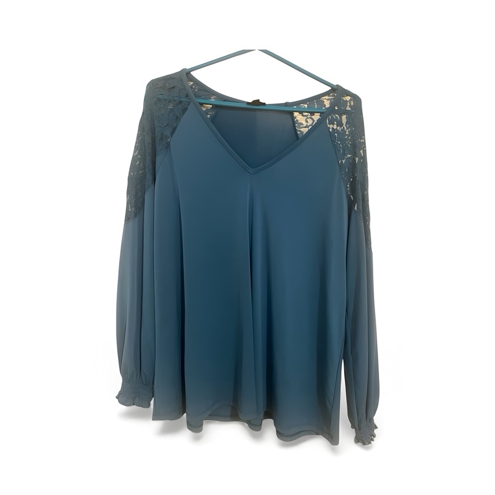 Torrid Lace Shoulder Blouse – Size 0 (Large 12-14)